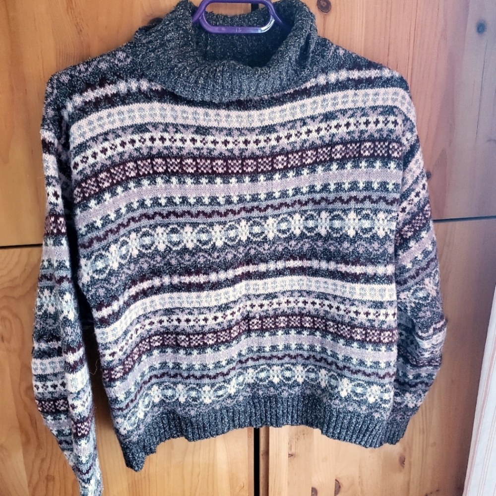 Easywear Clothing Women's Grey Fair Isle Turtleneck Sweater size Medium